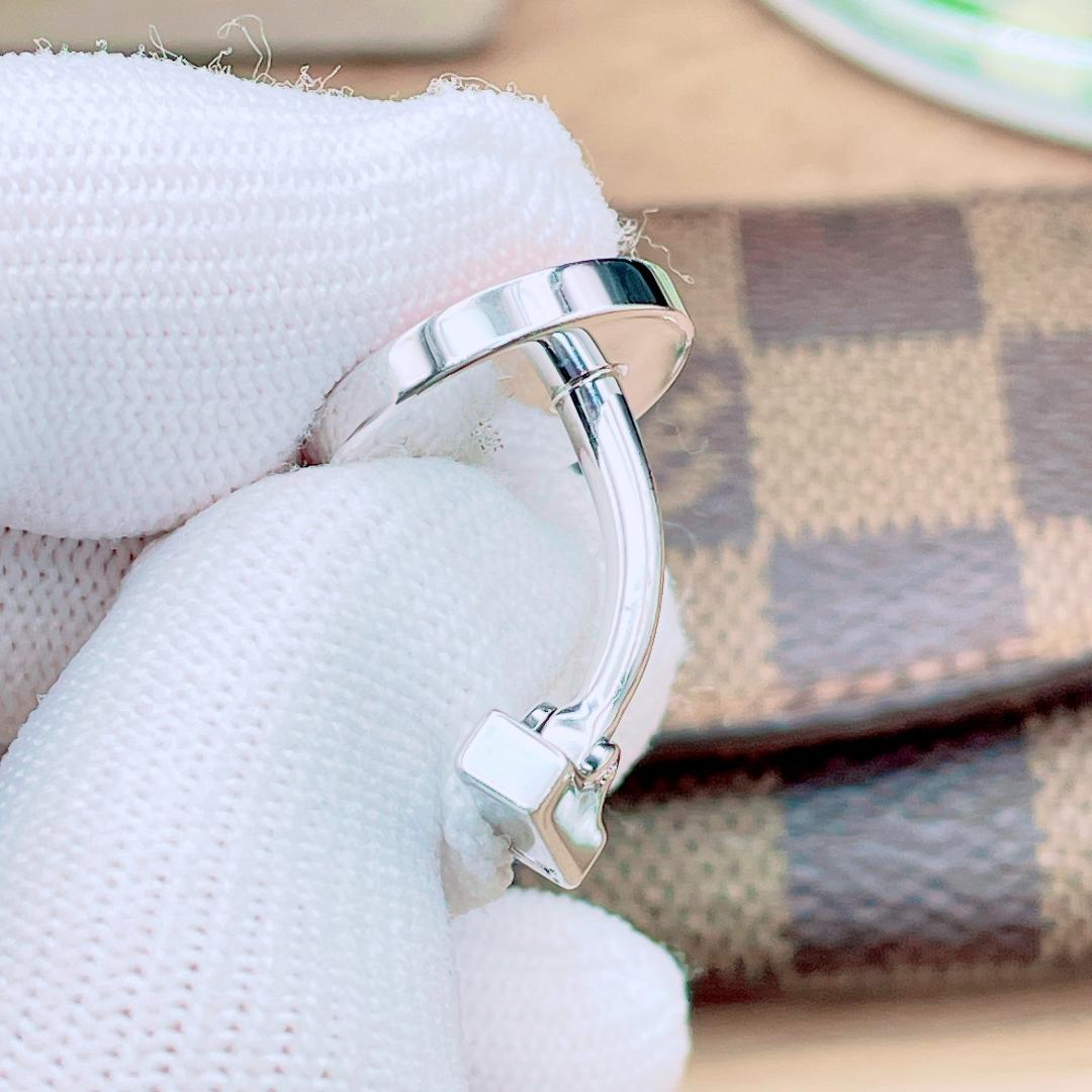 ◇ルイヴィトン◇M64482 ブトンドゥマンシェット フルール カフス 925