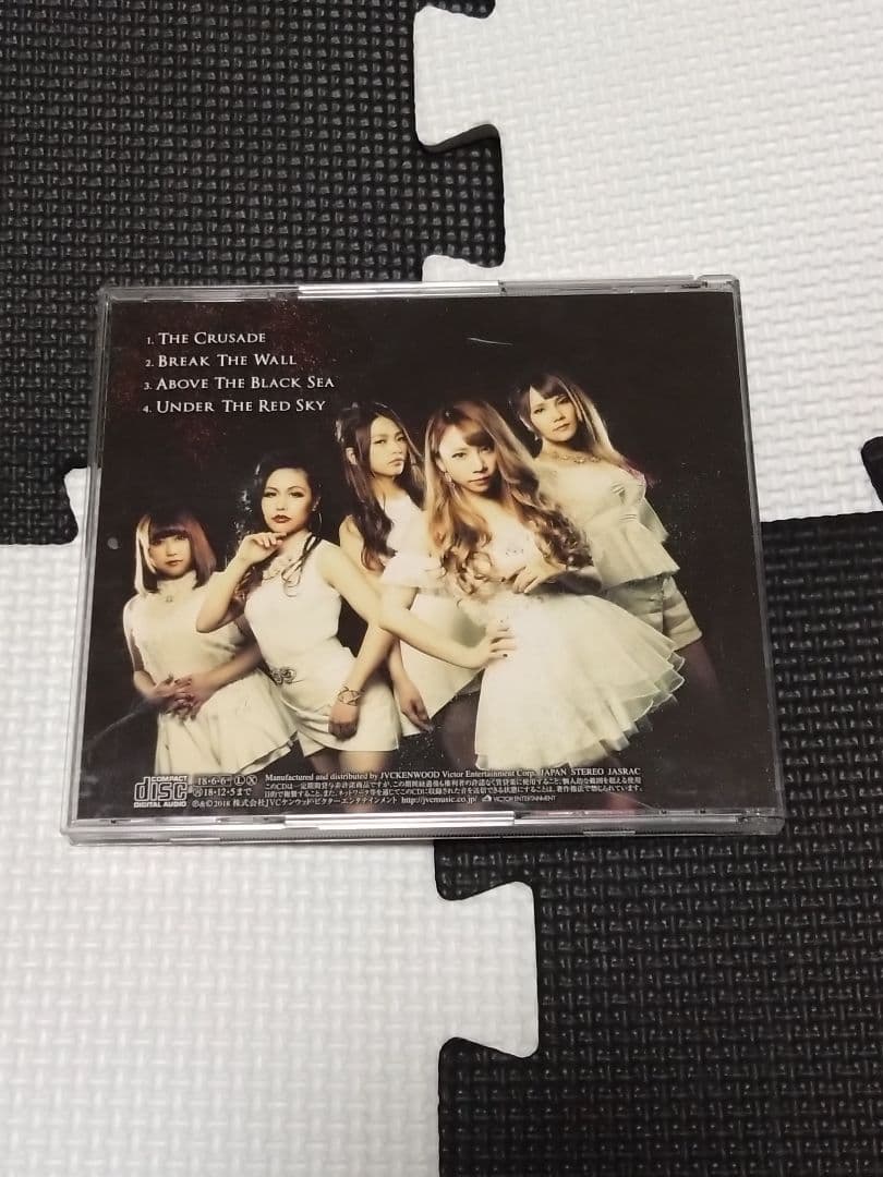 LOVEBITES直筆サイン入りBATTLE AGAINST DAMNATION