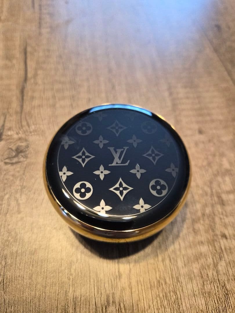 【正規品】Louis Vuitton イヤホンケース ゴールド/ブラック