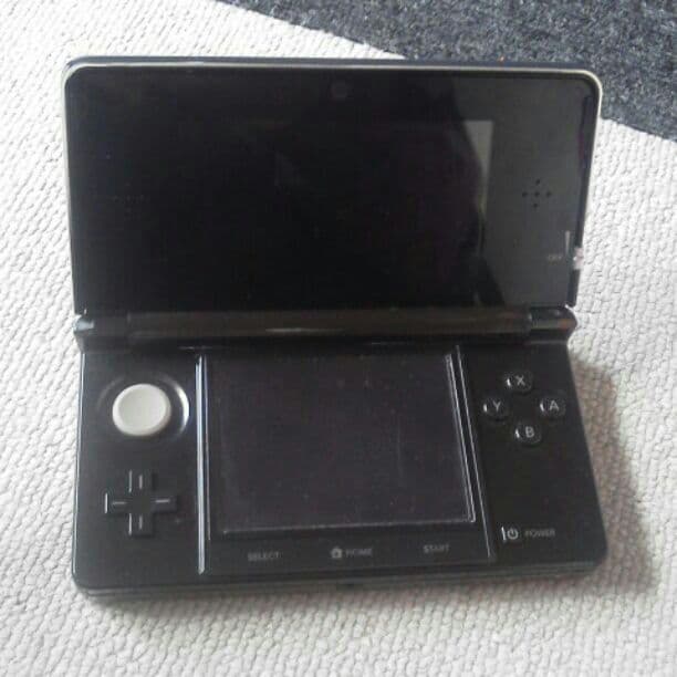 3DS ブラック ほぼ未使用
