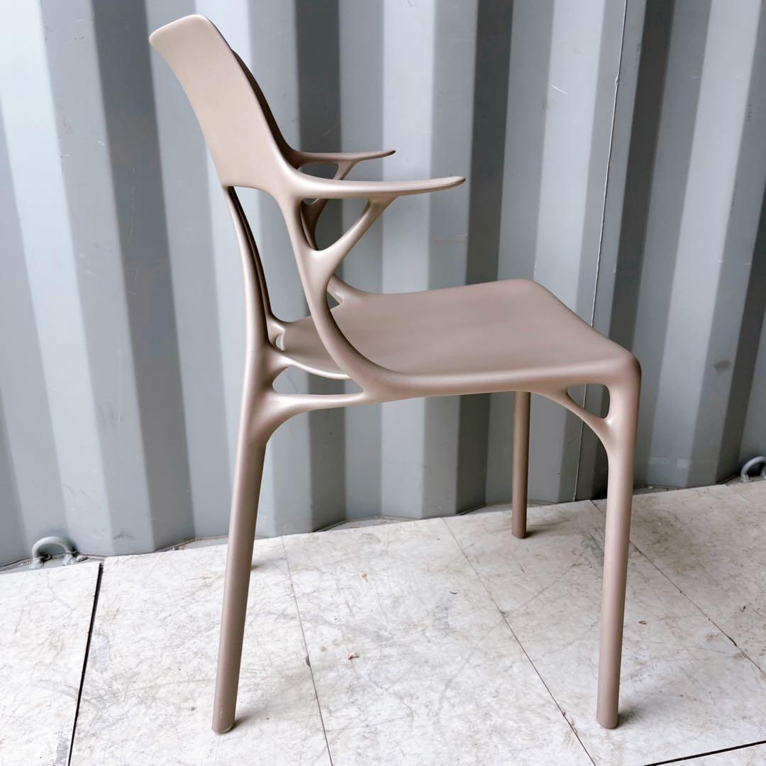 取付無料！カルテル A.I. フィリップ・スタルク マットベージュアームチェア✨