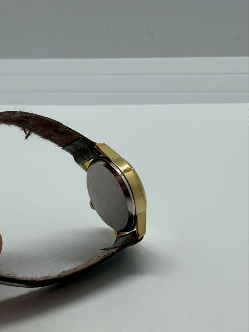 オメガ OMEGA 腕時計　黒 手巻き レディース ゴールド