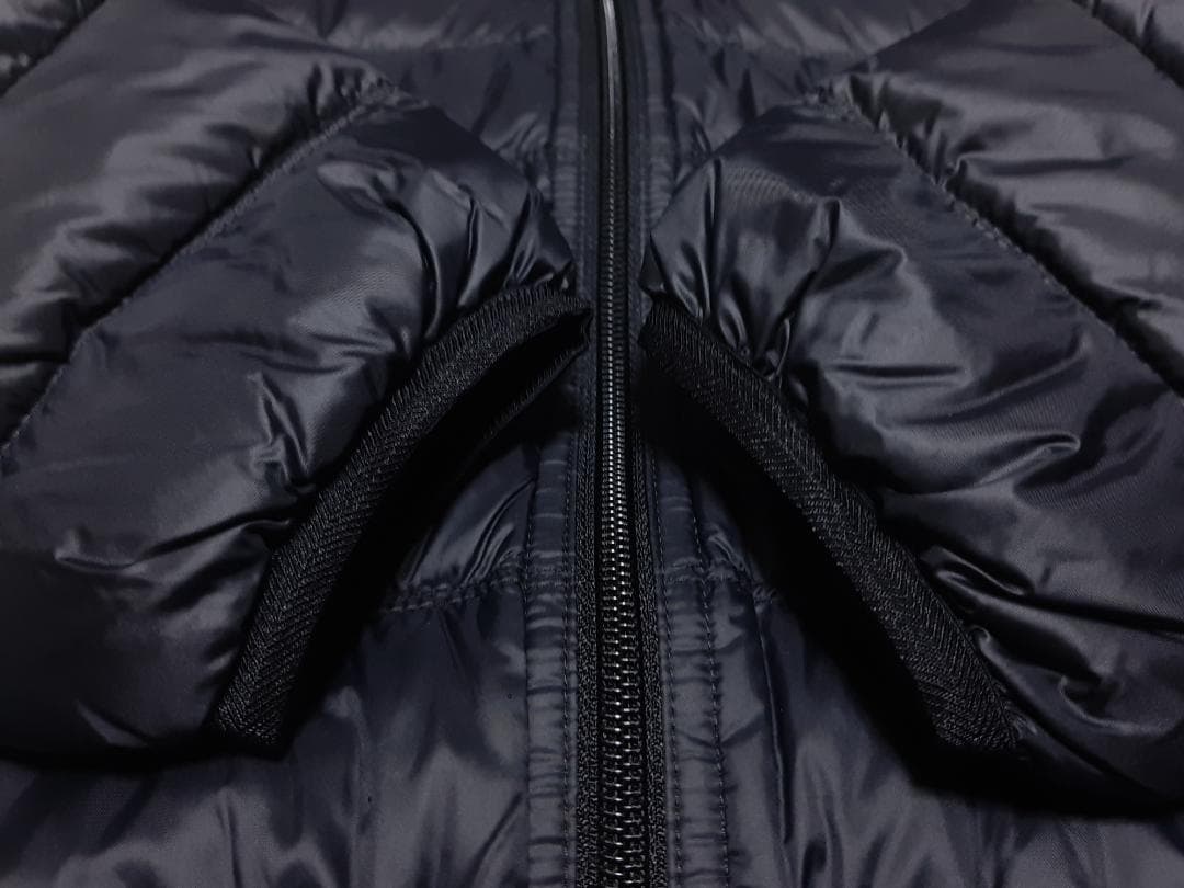 【新品・値下げ】EA7/アルマーニジュニア　ダウンジャケット　10A・10歳