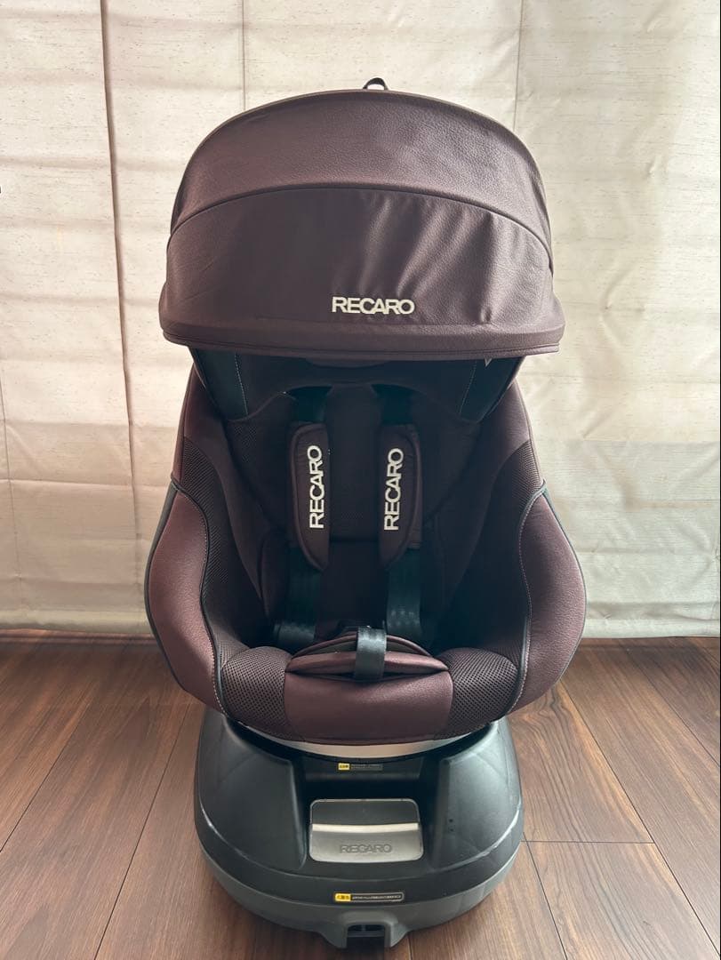 レカロチャイルドシート スタートイクス フィットマット付き