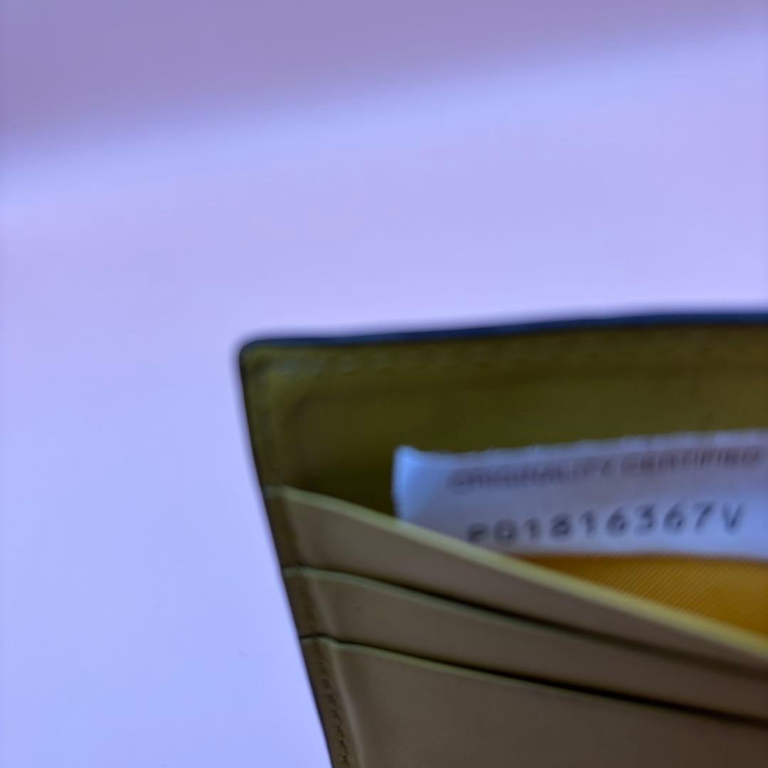 ◆正規品◆近年モデルボッティガヴェネタ二つ折り マネークリップ