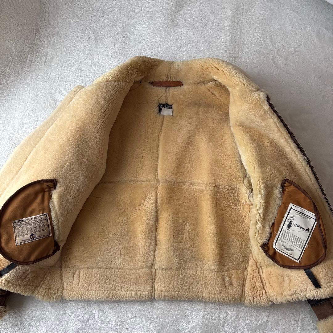 【美品】アヴィレックス　ムートンジャケット　フライトジャケット　羊革　38