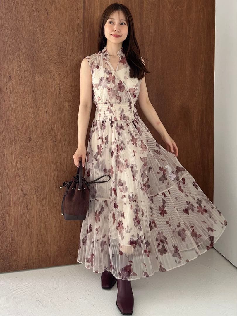 シアーフラワープリーツワンピース