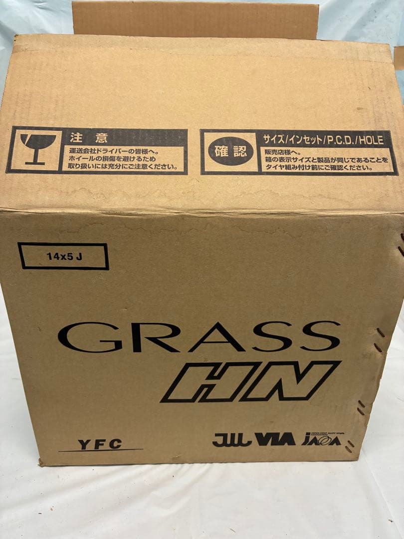 YFC製　GRASS HN ES612 14X5J シルバーホイール　4本セット