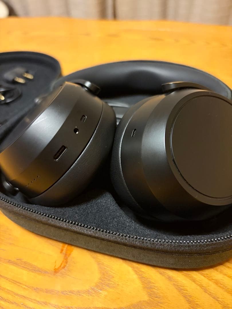 ゼンハイザー MOMENTUM 4 ワイヤレス 黒 ヘッドホン