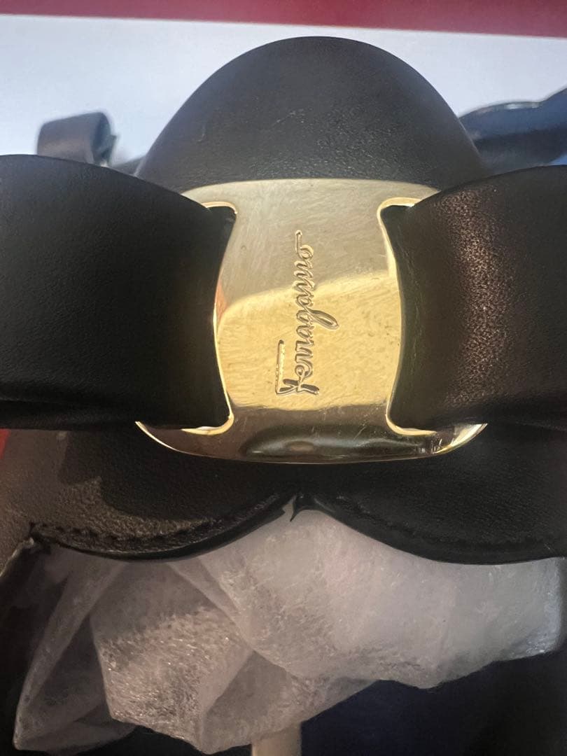 Salvatore Ferragamo ブラック フラットシューズ