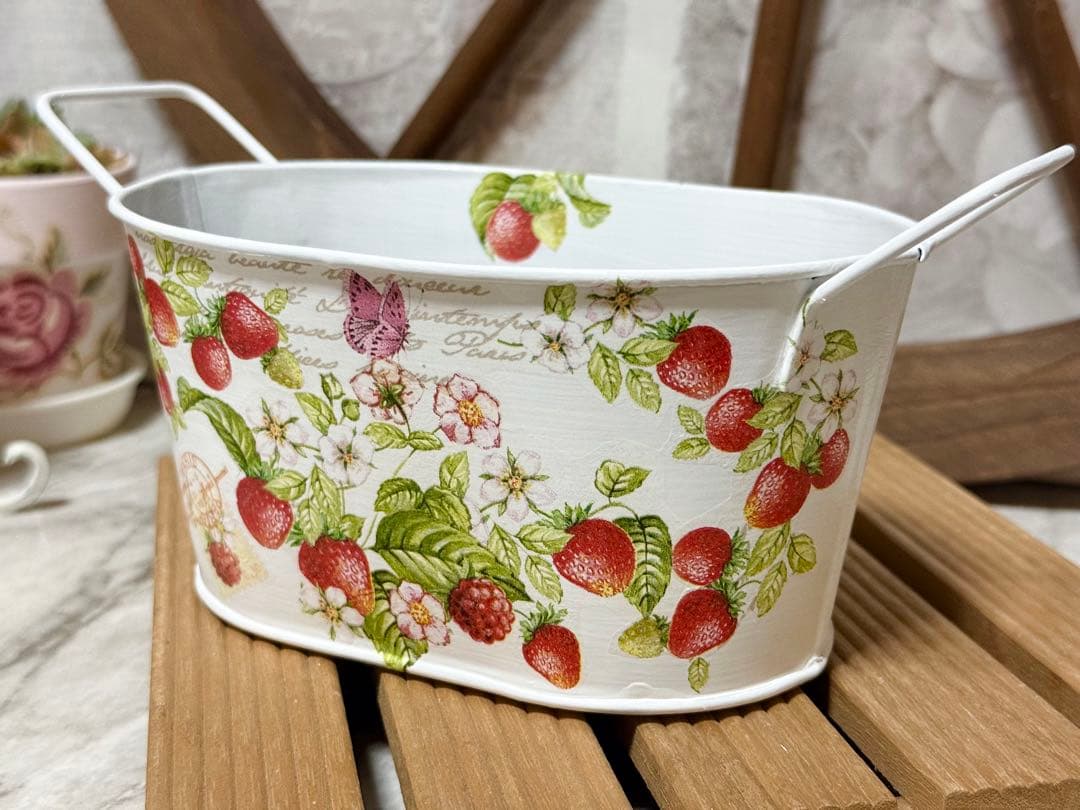 mogu様リクエスト9点おまとめ品※リメ缶※リメ鉢※デコパージュ苺　薔薇