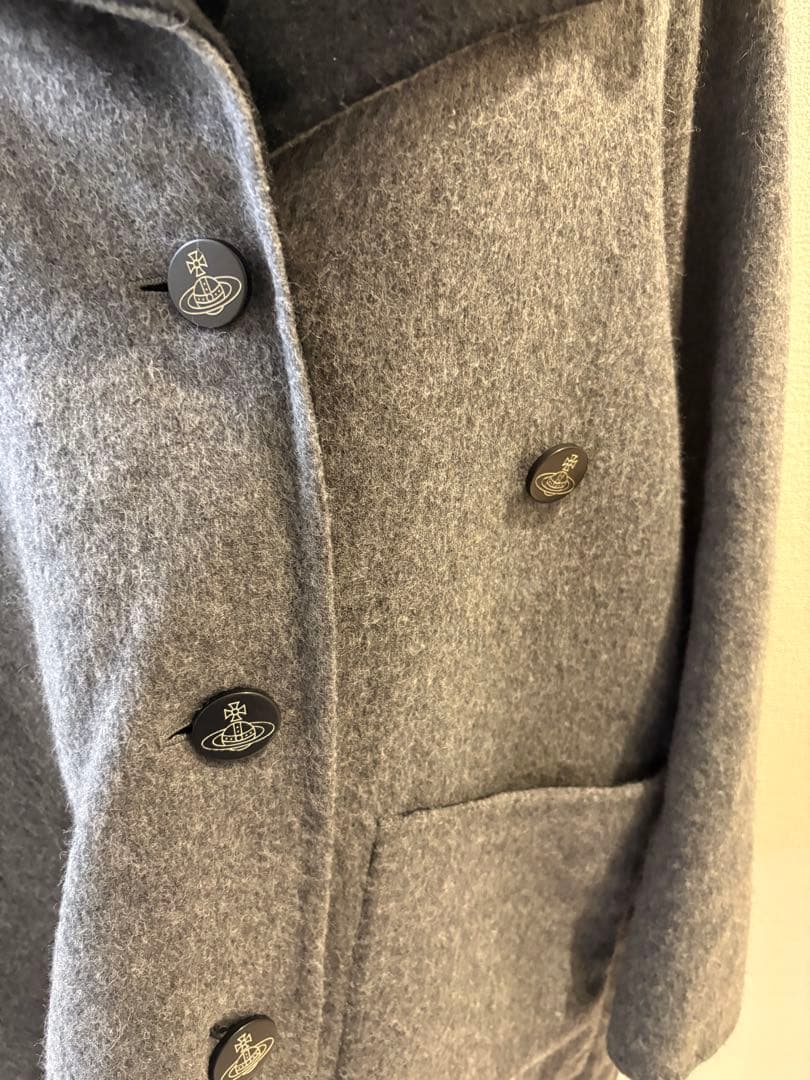 ⭐︎美品⭐︎ヴィヴィアンウエストウッドグレー ポンチョスタイルコート　かわいい個性的