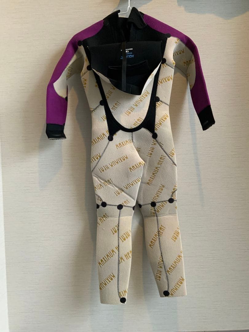 FELLOW セミドライ　サイズ130　ウェットスーツ　サーフィン用ダイビング用