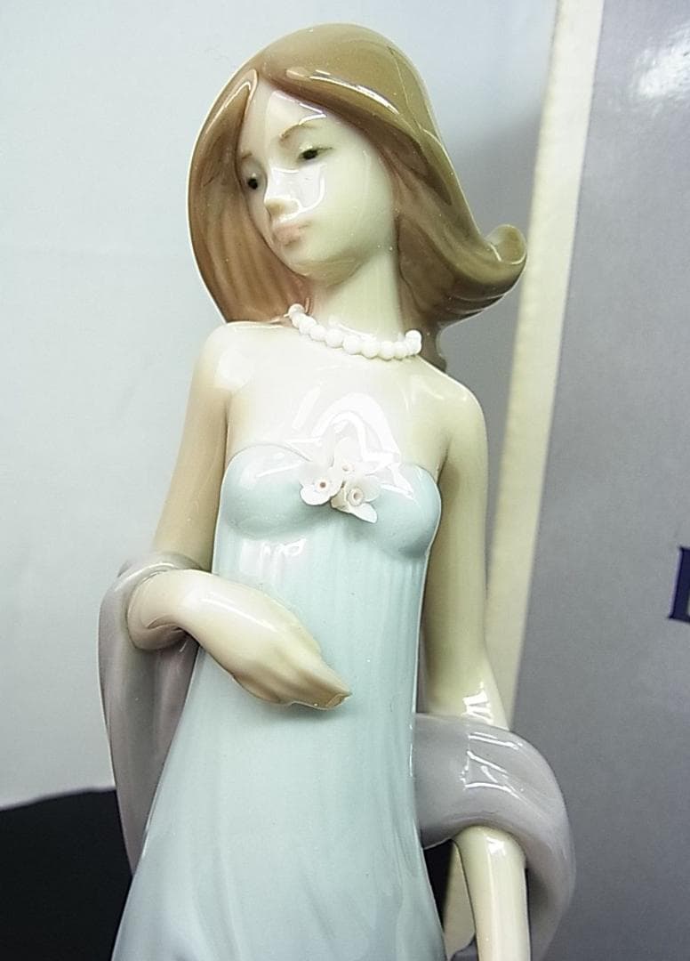 ヨシカネ様用美品LLADROリヤドロ陶器人形「少女」型番5487スペイン製