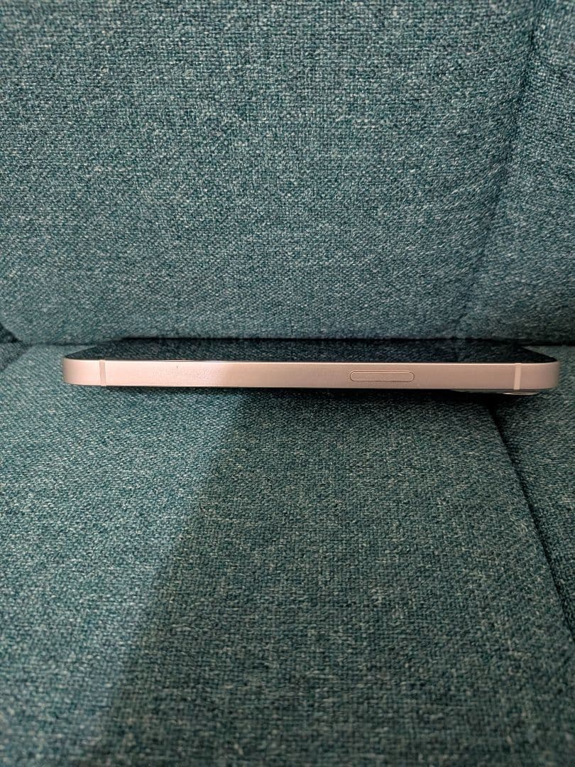 正*二様 美品✨ iPhone13 スターライト128GB