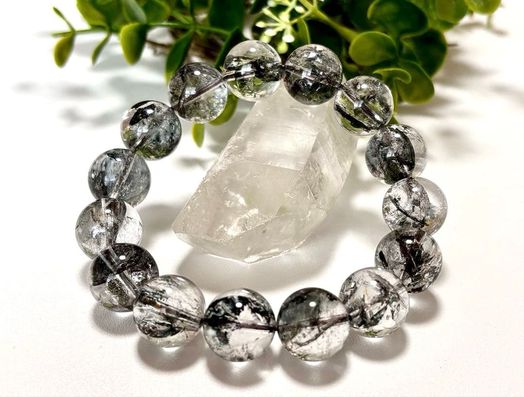 究極品質　光を纏いし神の聖石　ガネッシュヒマール産　虹のブラックエレスチャル