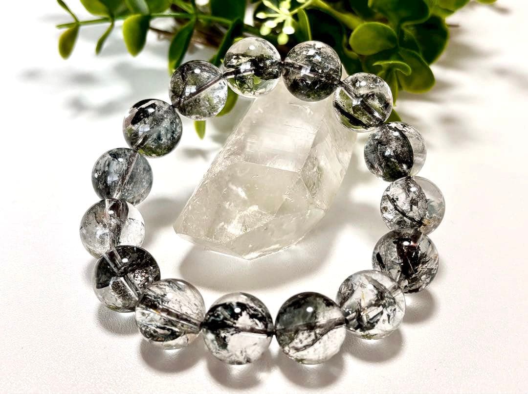 究極品質　光を纏いし神の聖石　ガネッシュヒマール産　虹のブラックエレスチャル