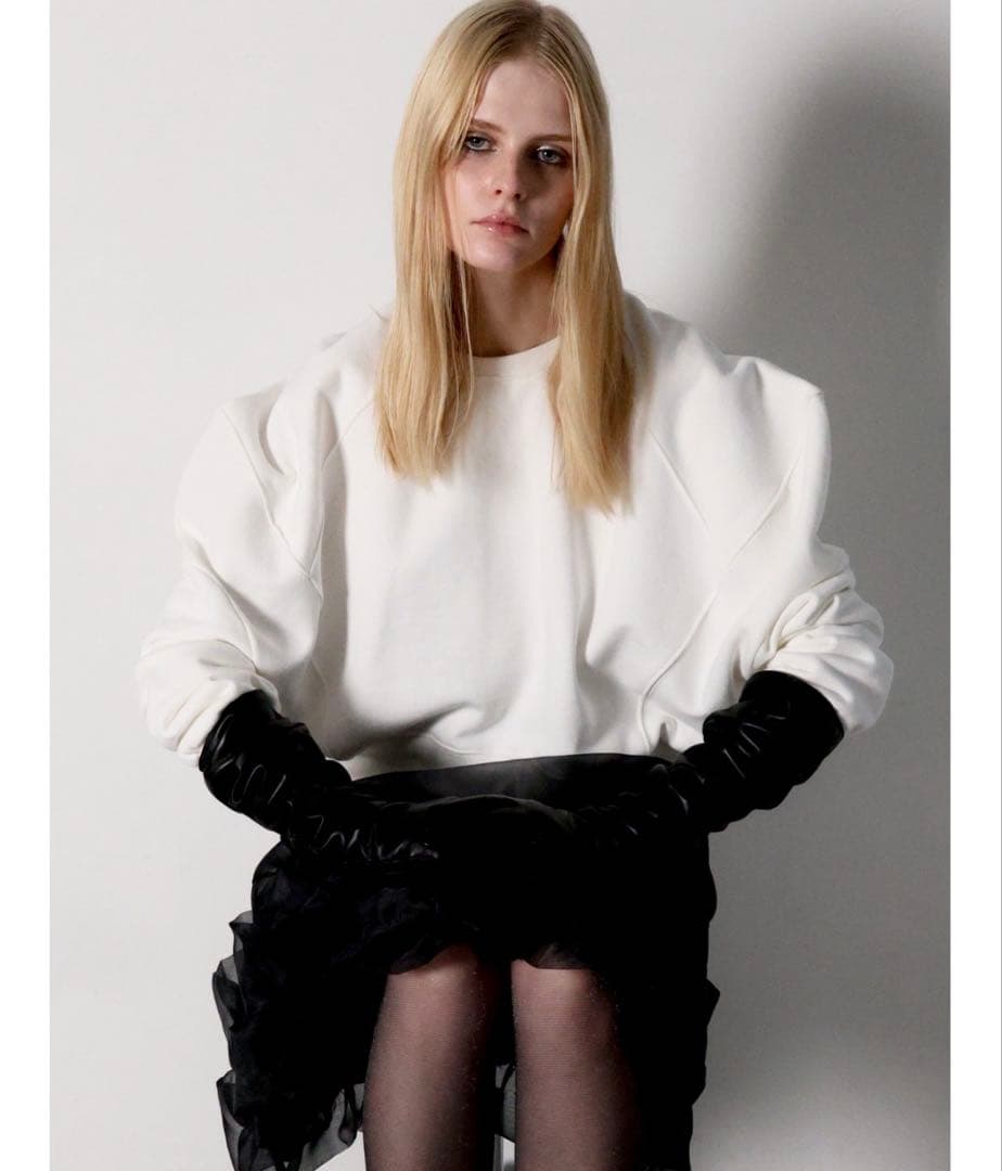 【未使用に近い】AMOMMA PUFF SLEEVE SWEAT裏起毛