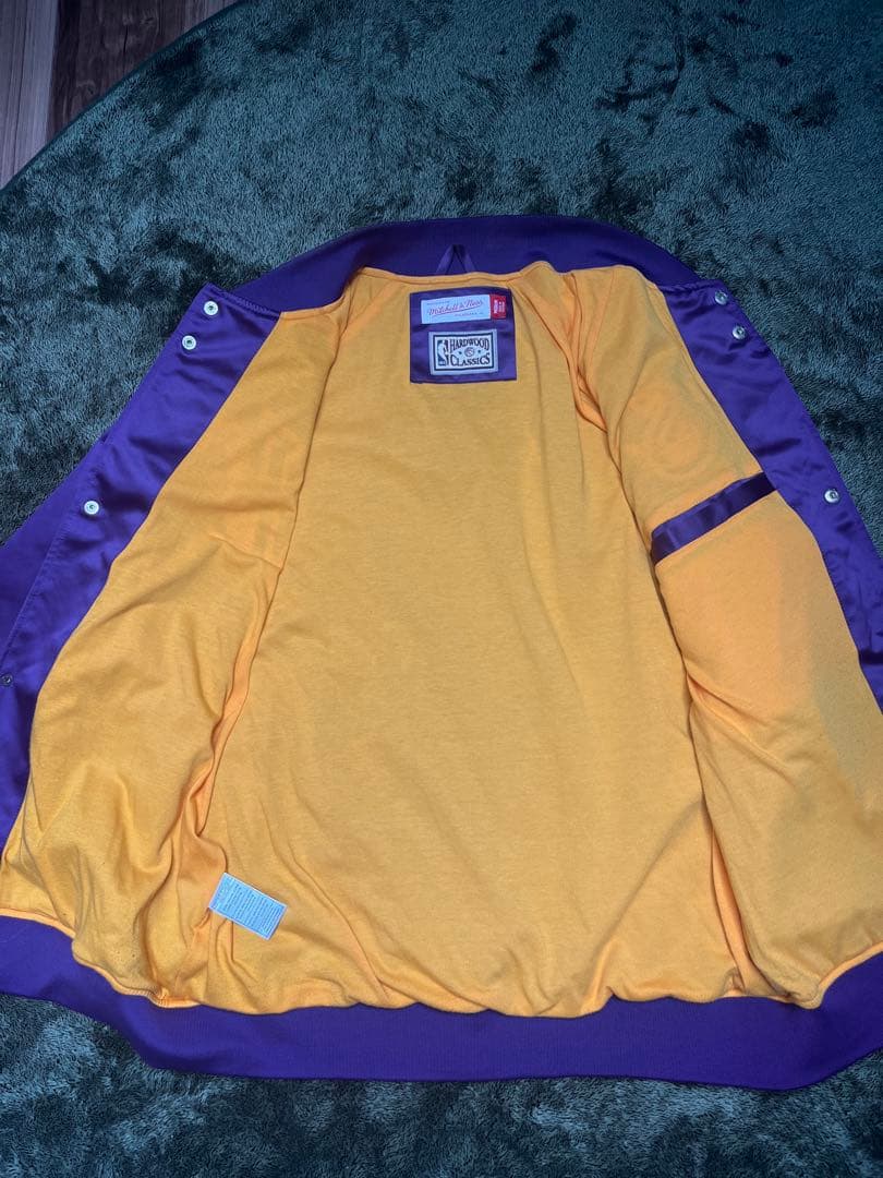 【正規品】Mitchell & Ness Lakers スタジャン NBA公式