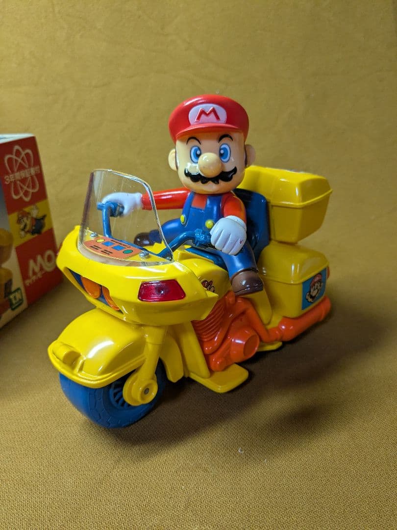 j*m様 マリオの冒険ドライブ　マイティモー　オートバイ　野村トーイ　　Nint