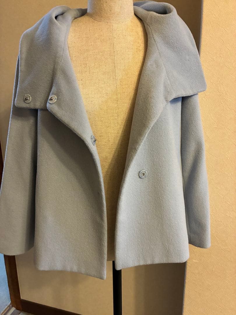 ANAYIフード付きライトブルーコート