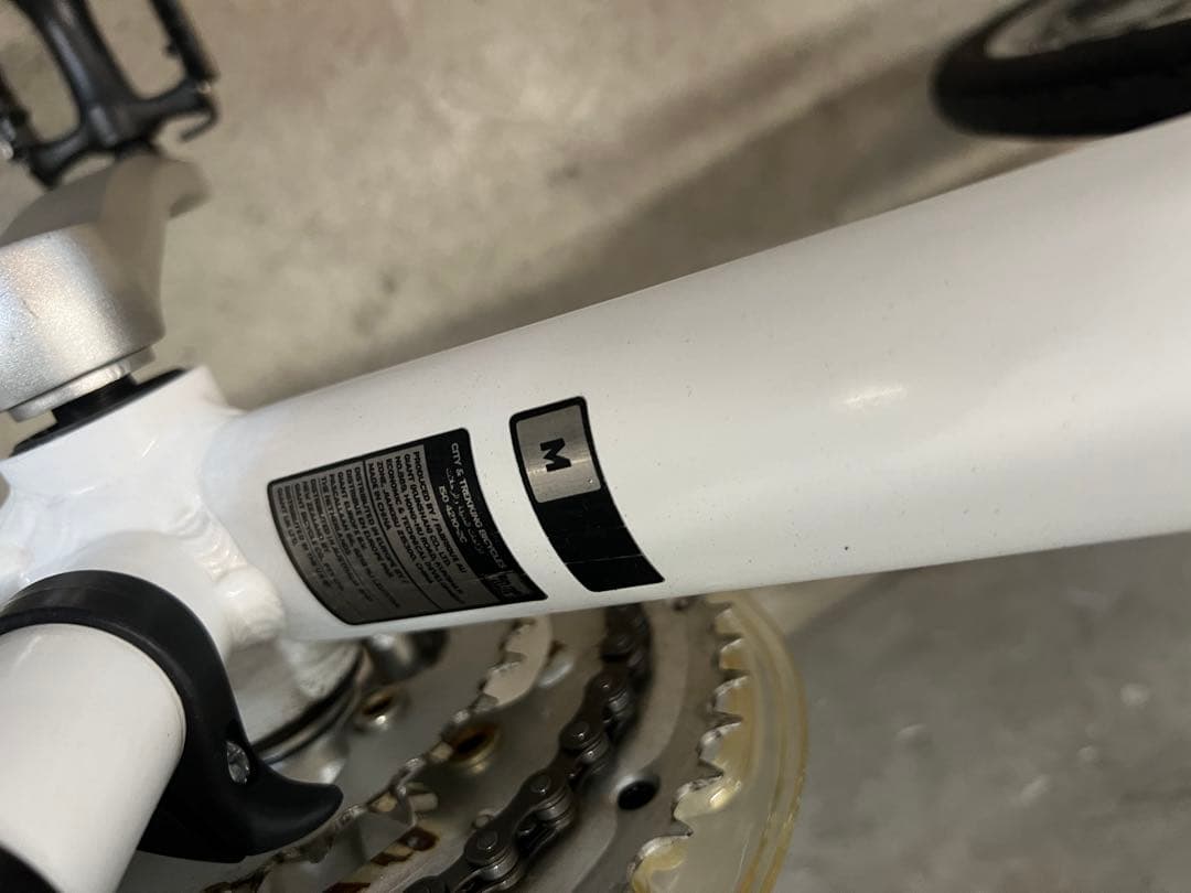 クロスバイク　GIANT ESCAPE R3 ジャイアント　エスケープ　2022