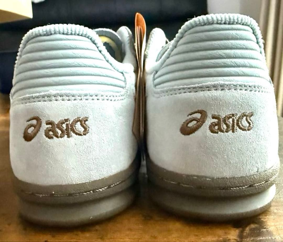 ［新品•未使用］asics SKYHAND DG スニーカー　23.5