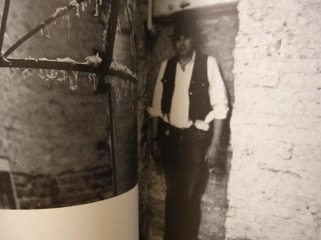 Aus Berlin neues vom kojoten　ヨーゼフ・ボイス