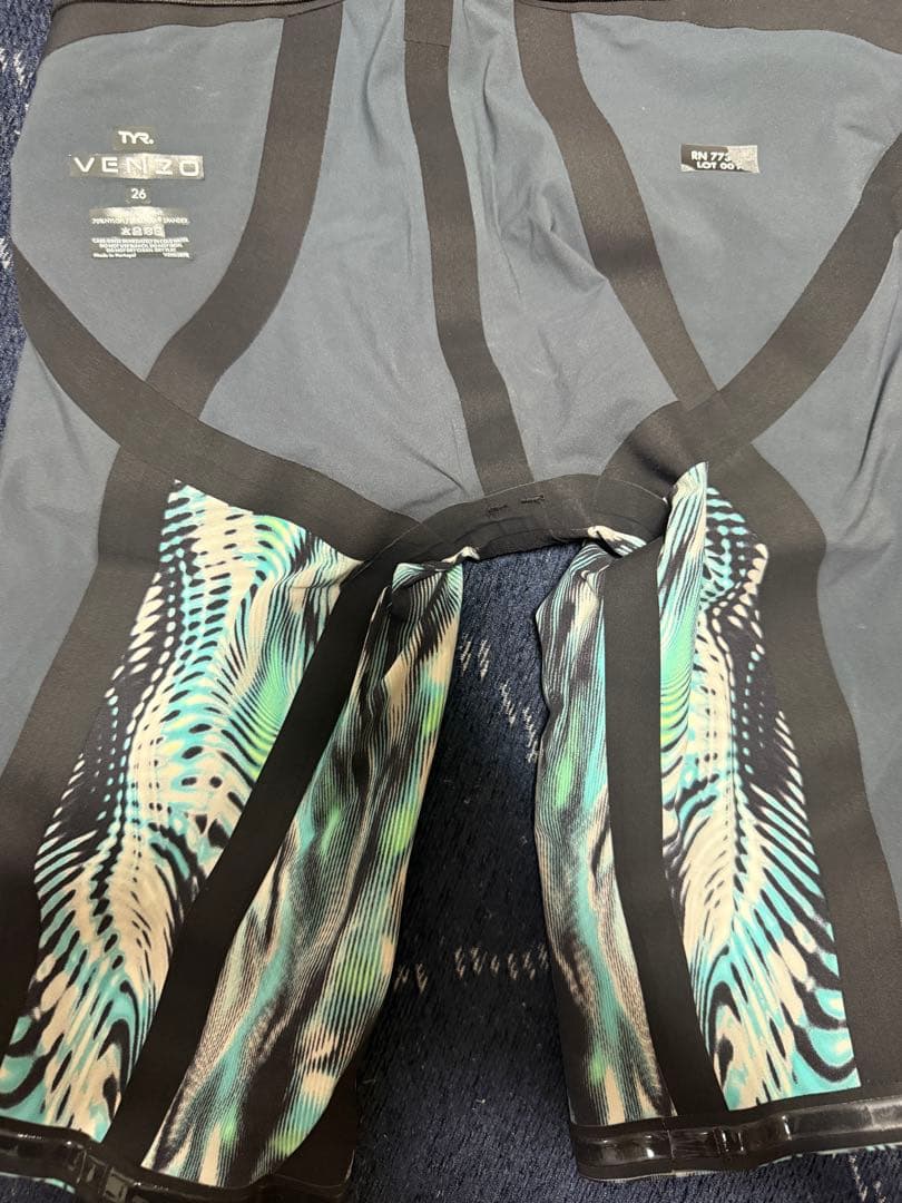 TYR VENZO 26サイズ 高速水着 競泳水着