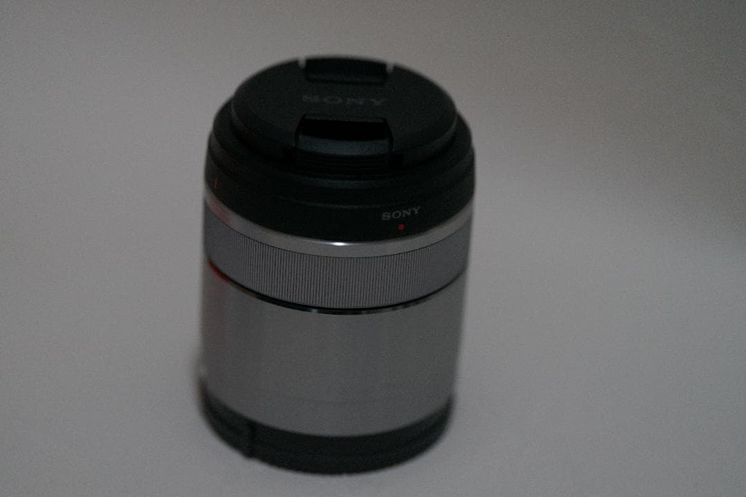 Sony E30mm F3.5 Macro レンズ