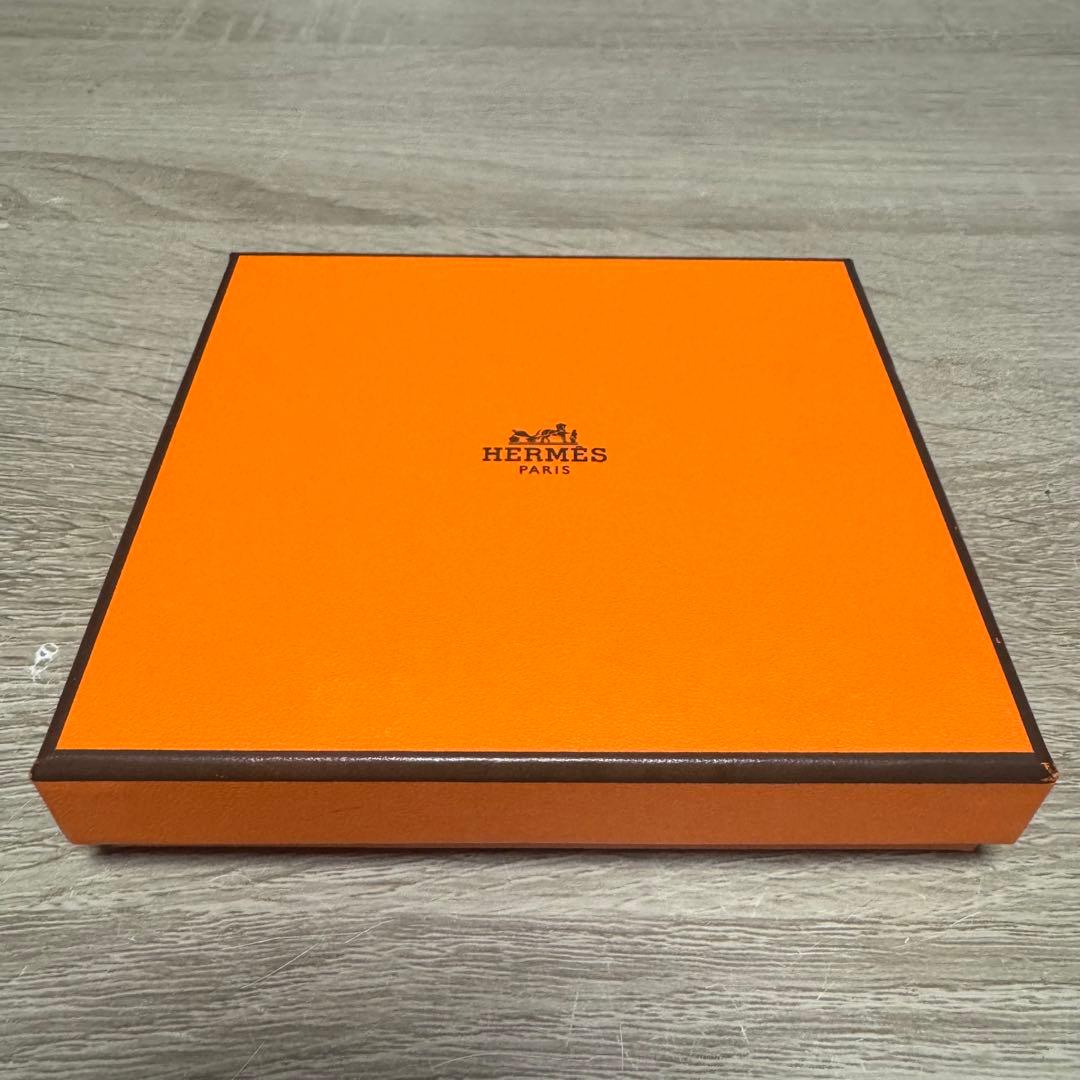 新品未使用 エルメス アザップ シルクイン コンパクト K刻印 Hermes