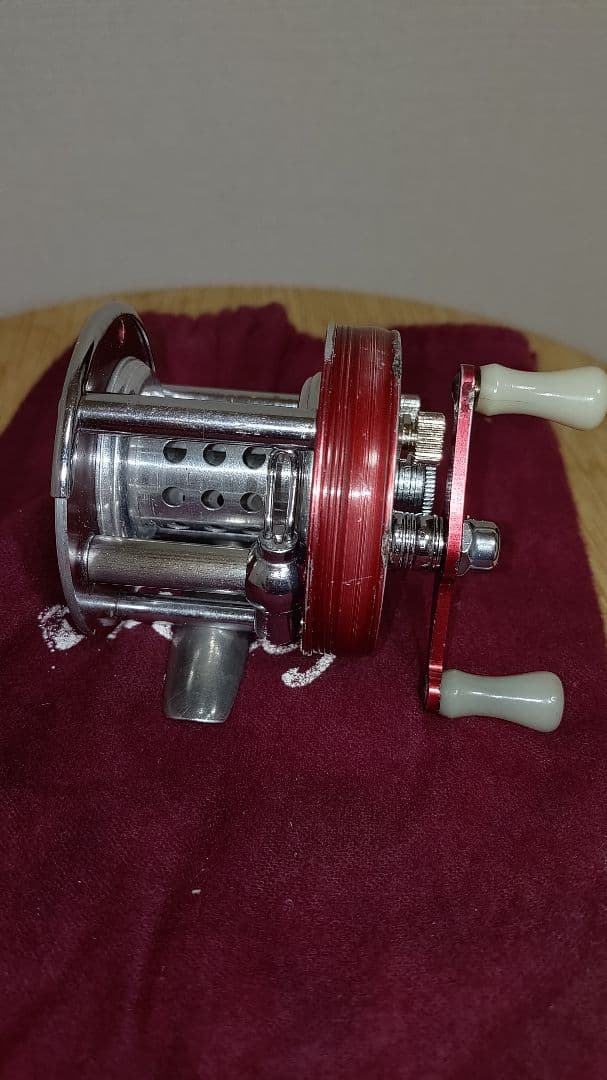 ラングレー　ルアーキャスト　左ハンドル