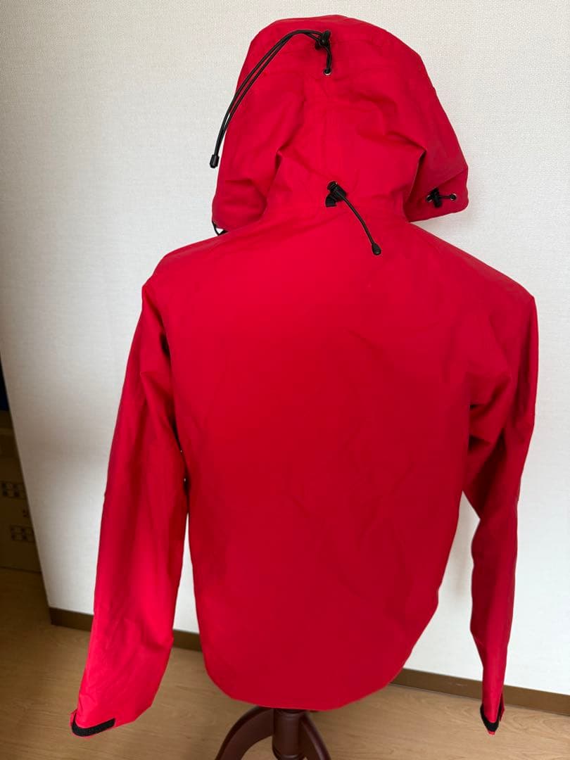 JACKALL ハードシェルジャケット　レッドM