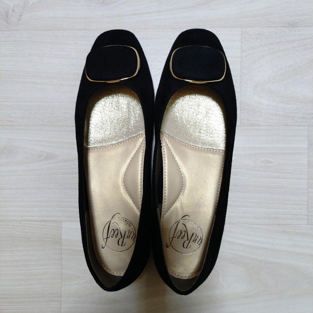 【未使用】unReef　アンリーフ　スエード　モチーフパンプス　黒　24cm