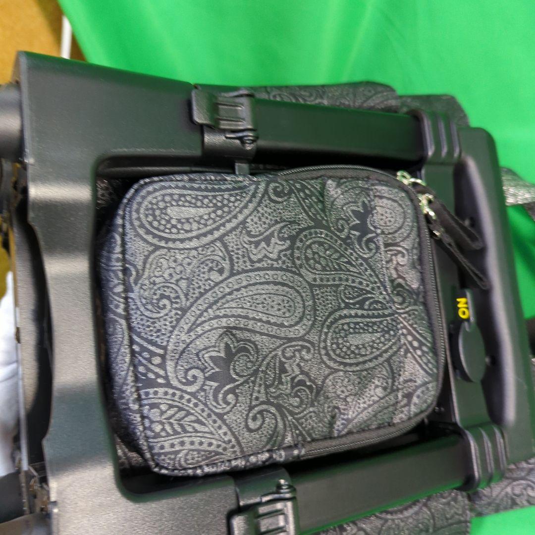 美品【SWANY】スワニー　キャリーバッグ　ペイズリー柄　ストッパー付き