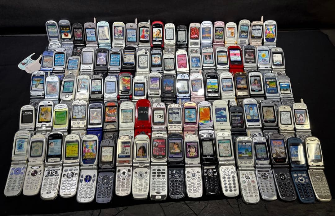 【まとめて90点セット】モックアップ 販売店模型 携帯電話 ガラケー