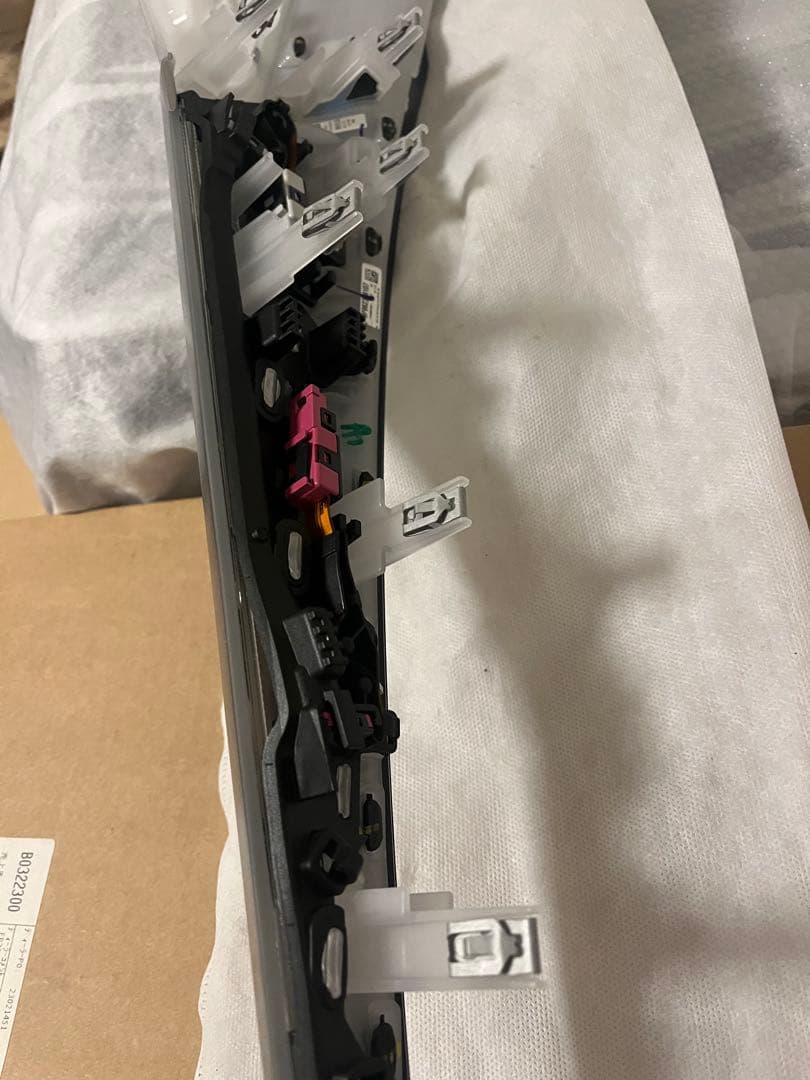  トリム　ピアノブラック