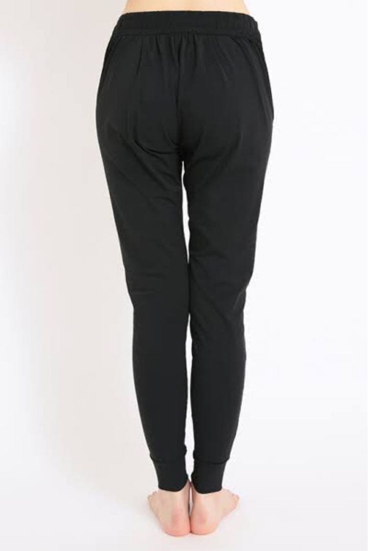 suria ヨガパンツ　ネイビー