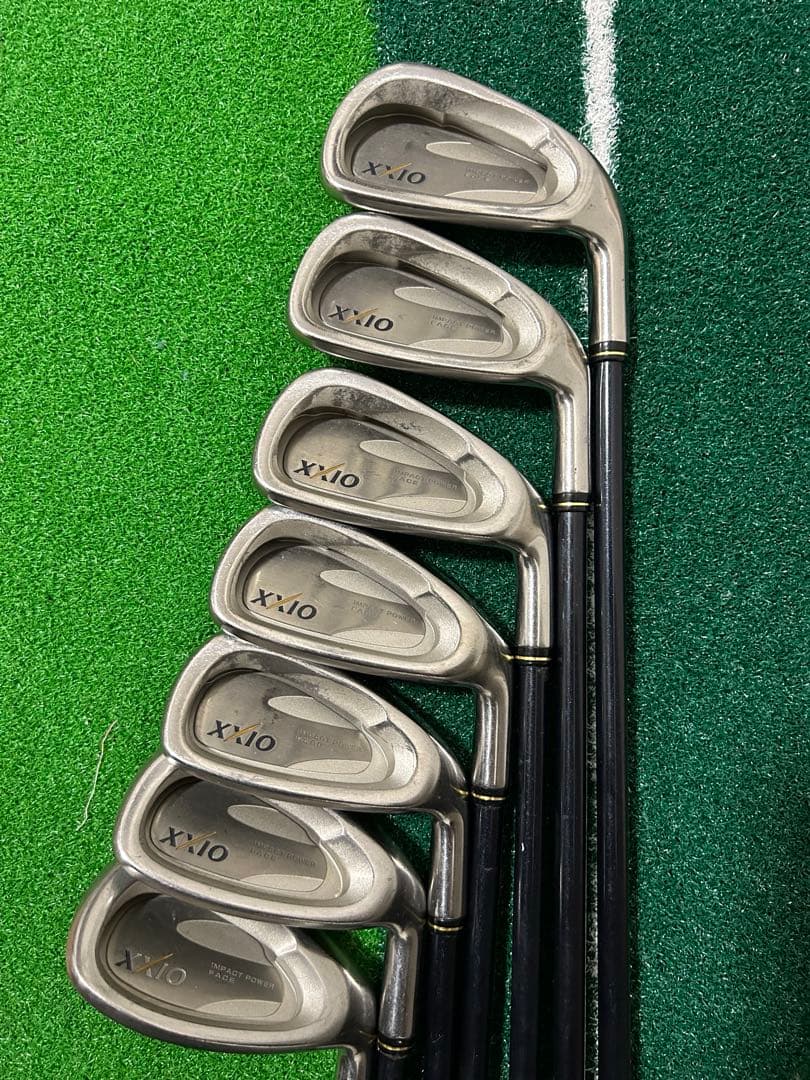 【おすすめ】XXIO ゴルフクラブセット　実用性高いキャディバッグ　日本製ミズノ