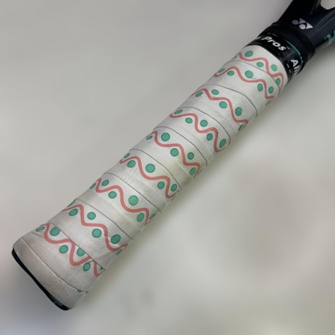 7059【美品】 YONEX Ezone100 2022 G2 テニスラケット