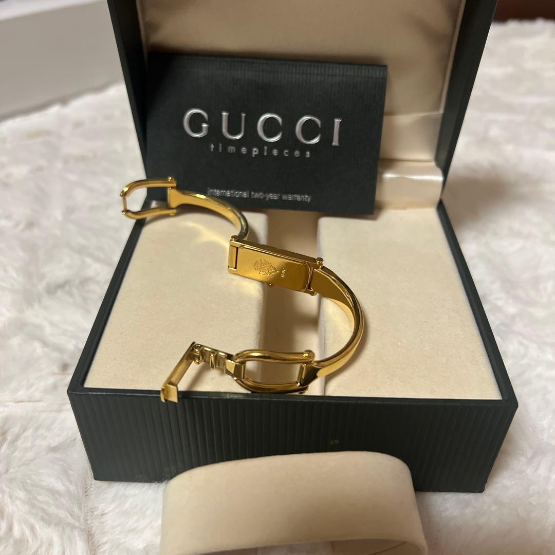 GUCCI ゴールド バングル
