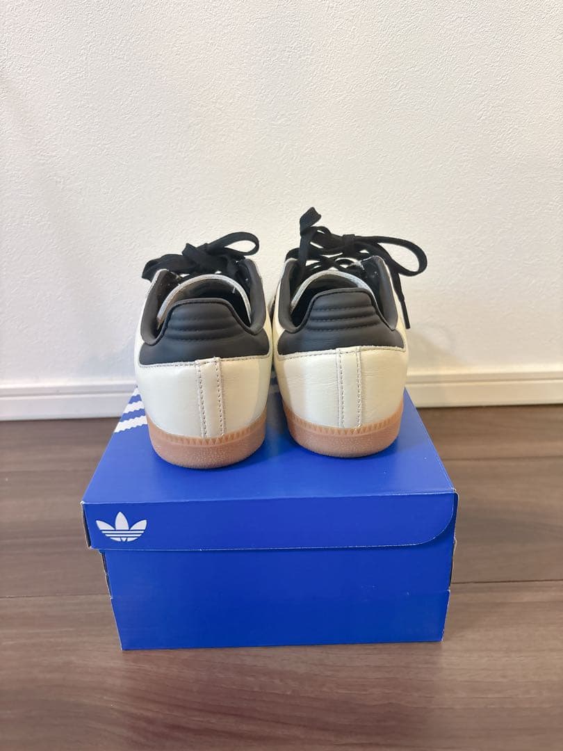 【ほぼ未使用】adidas Samba クリーム/ブラック 24センチ