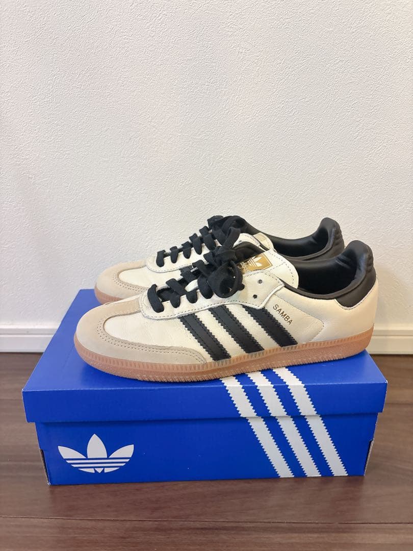 【ほぼ未使用】adidas Samba クリーム/ブラック 24センチ