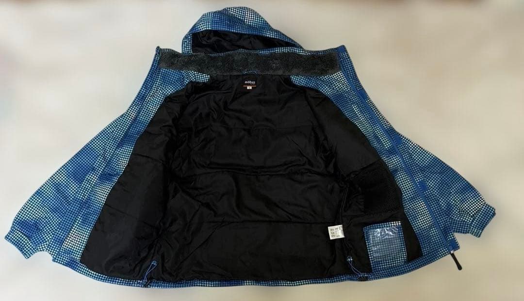 スキーウェア　上下　mobus メンズMサイズ　グローブ（レディースMサイズ）