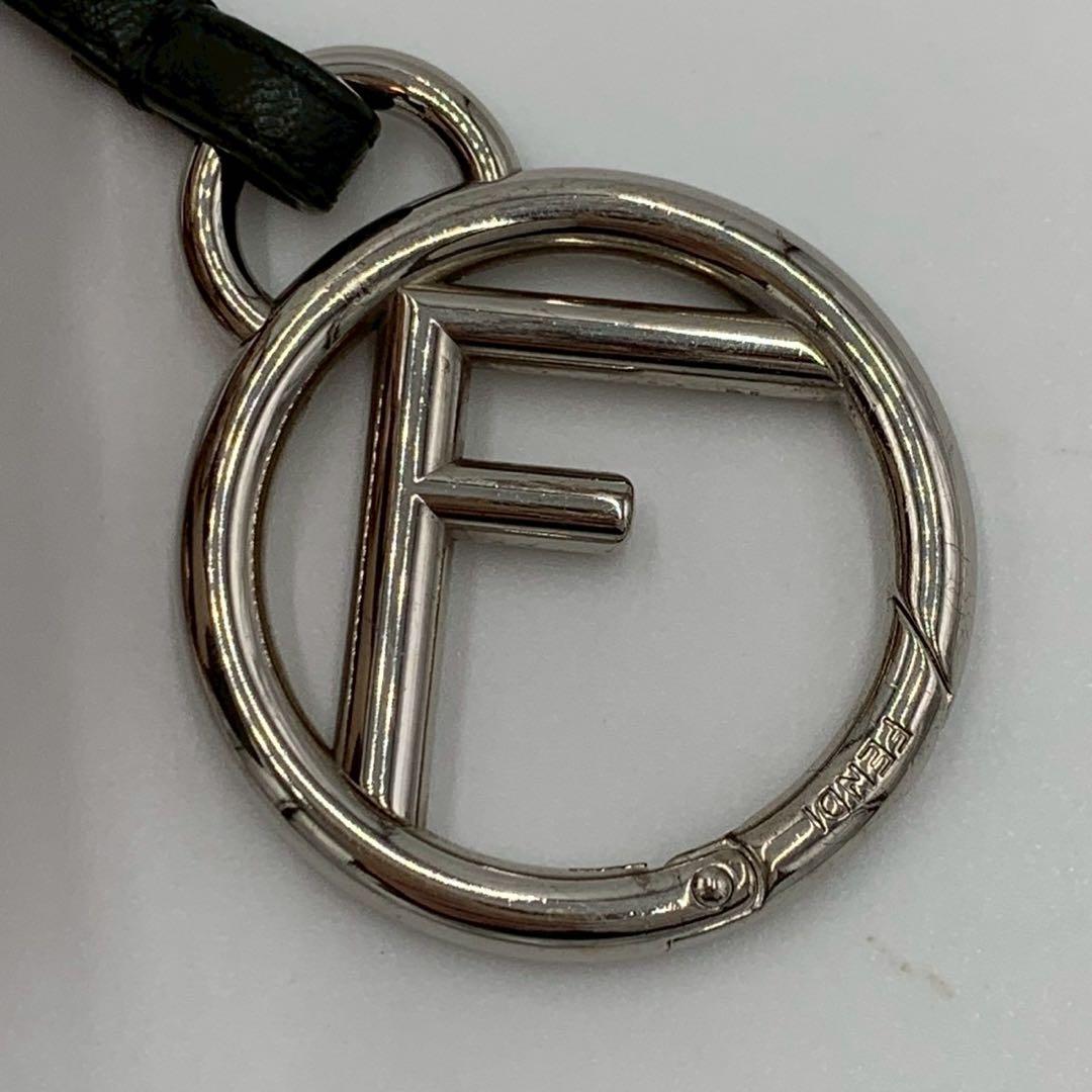 美品 フェンディ スペースモンキー ズッカ柄 FF キーホルダー バッグチャーム