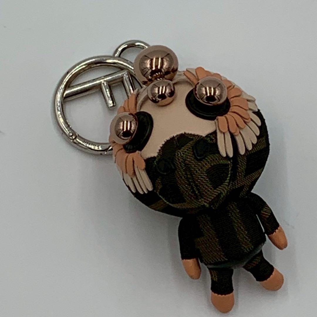 美品 フェンディ スペースモンキー ズッカ柄 FF キーホルダー バッグチャーム