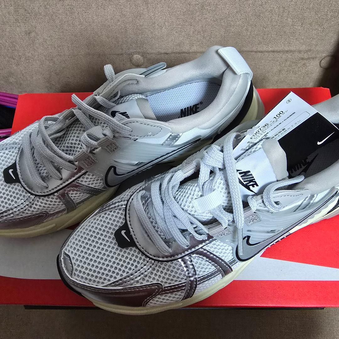 【co】完売サイズ✨NIKE★ナイキ★V2K★スニーカー★24.5cm