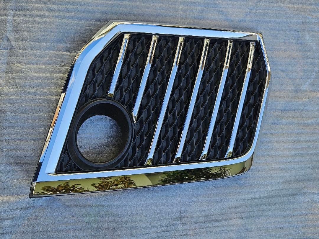 ヴェルファイア30系フォグランプカバー