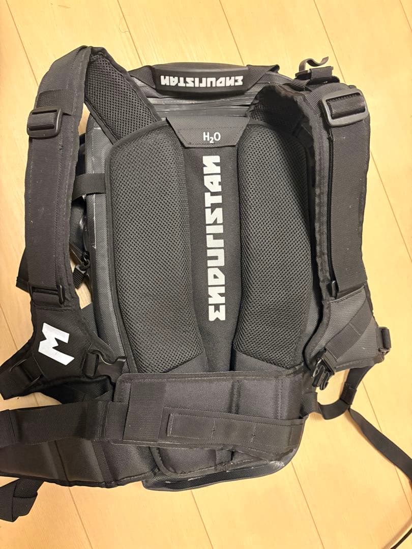 エンデュリスタン ENDURISTAN ハリケーン バックパック 15L