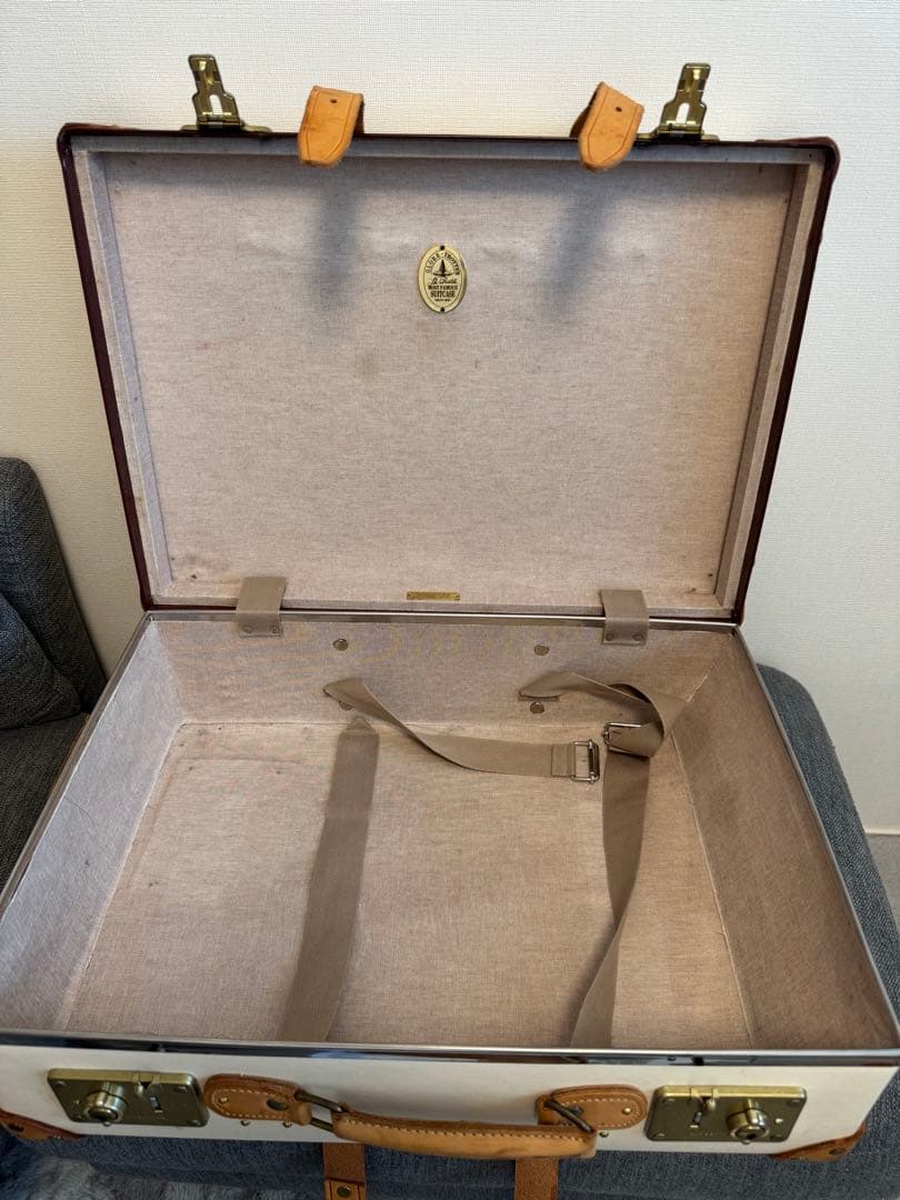 【30%offセール】グローブトロッターGLOBE TROTTER スーツケース